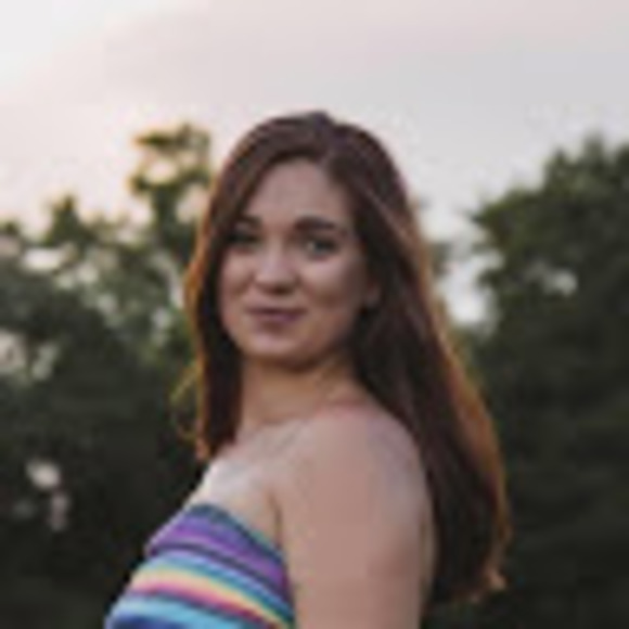 Meet your Posher, Anna - Picture 1 of 1